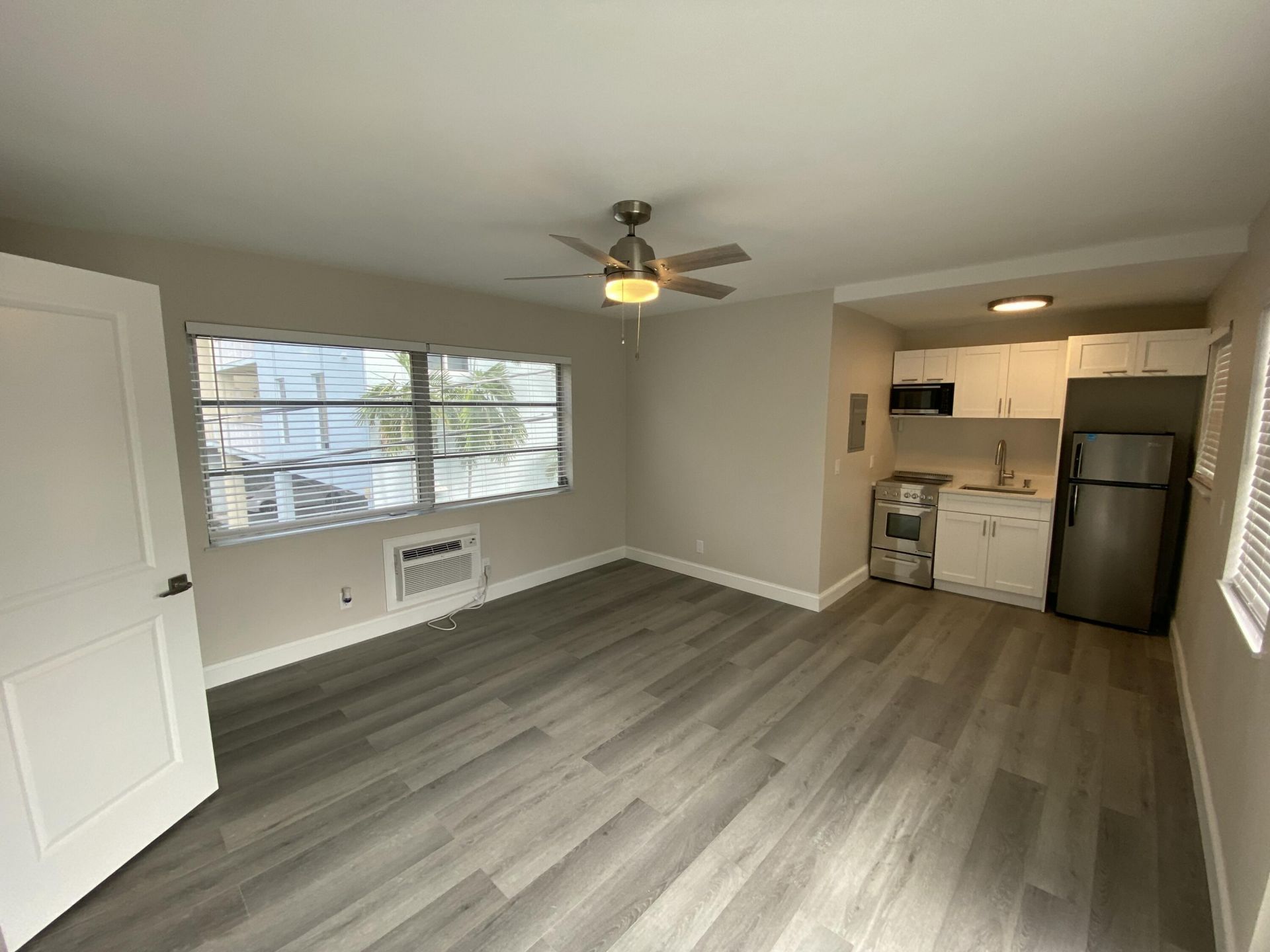 112 Lake Avenue, Unit 10, Lake Worth Beach, FL 33460 Photo