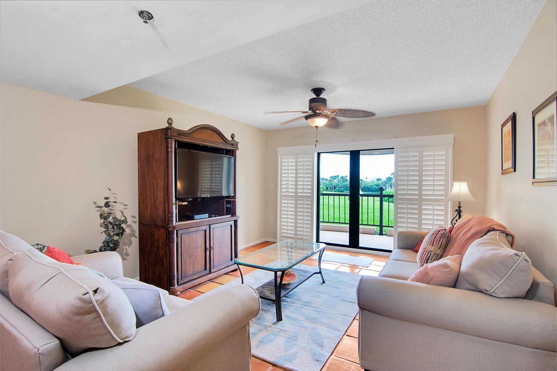 301 Ocean Bluffs Boulevard, Unit 102, Jupiter, FL 33477 Photo