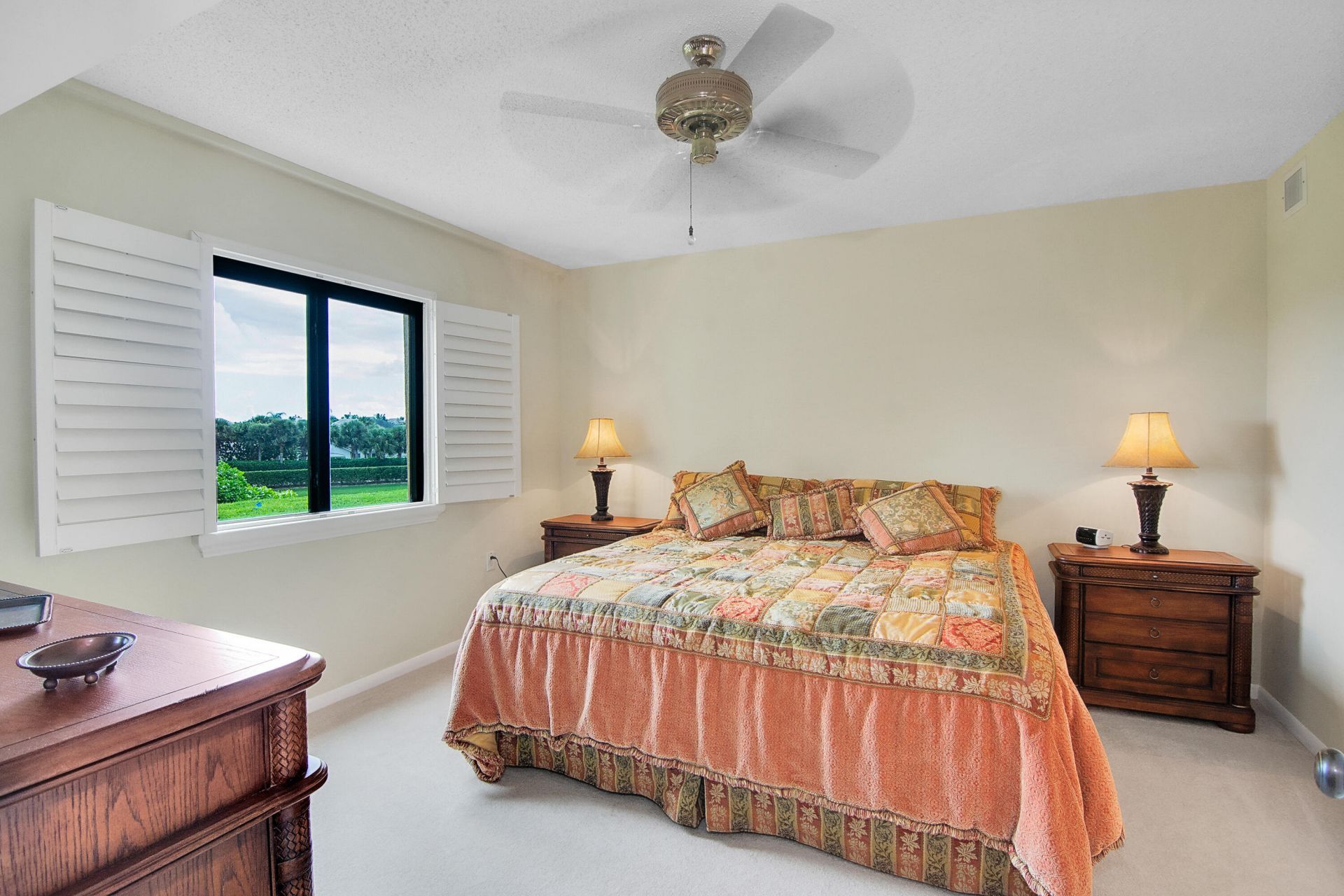 301 Ocean Bluffs Boulevard, Unit 102, Jupiter, FL 33477 Photo