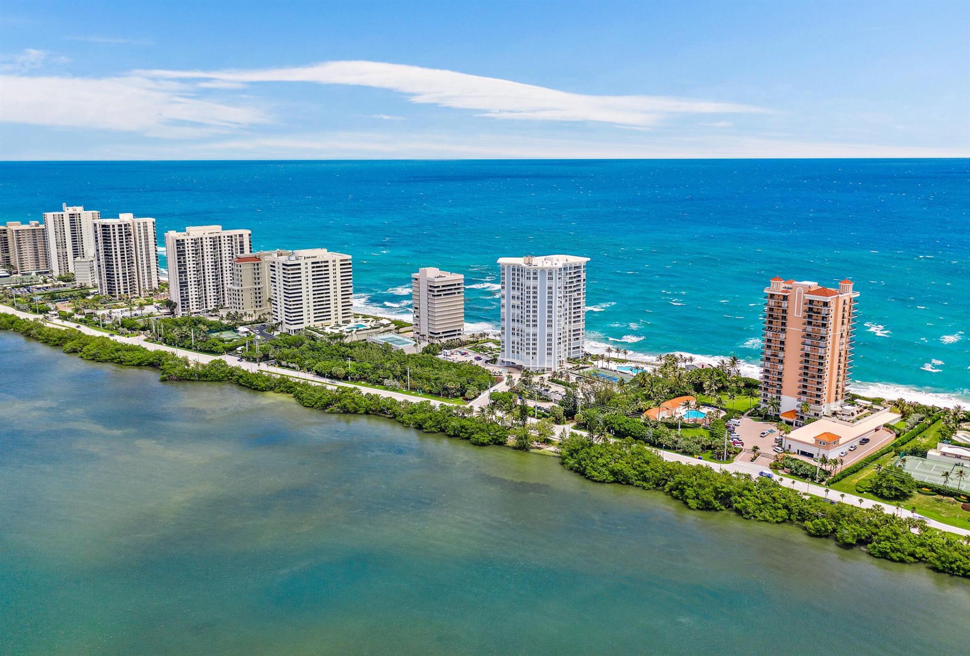 5200 N Ocean Drive, Unit 505, Singer Island, FL 33404 Photo