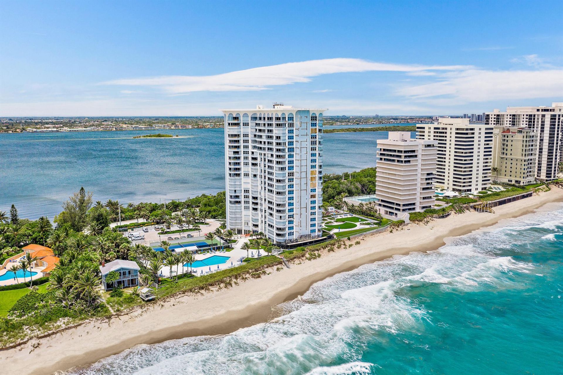 5200 N Ocean Drive, Unit 505, Singer Island, FL 33404 Photo