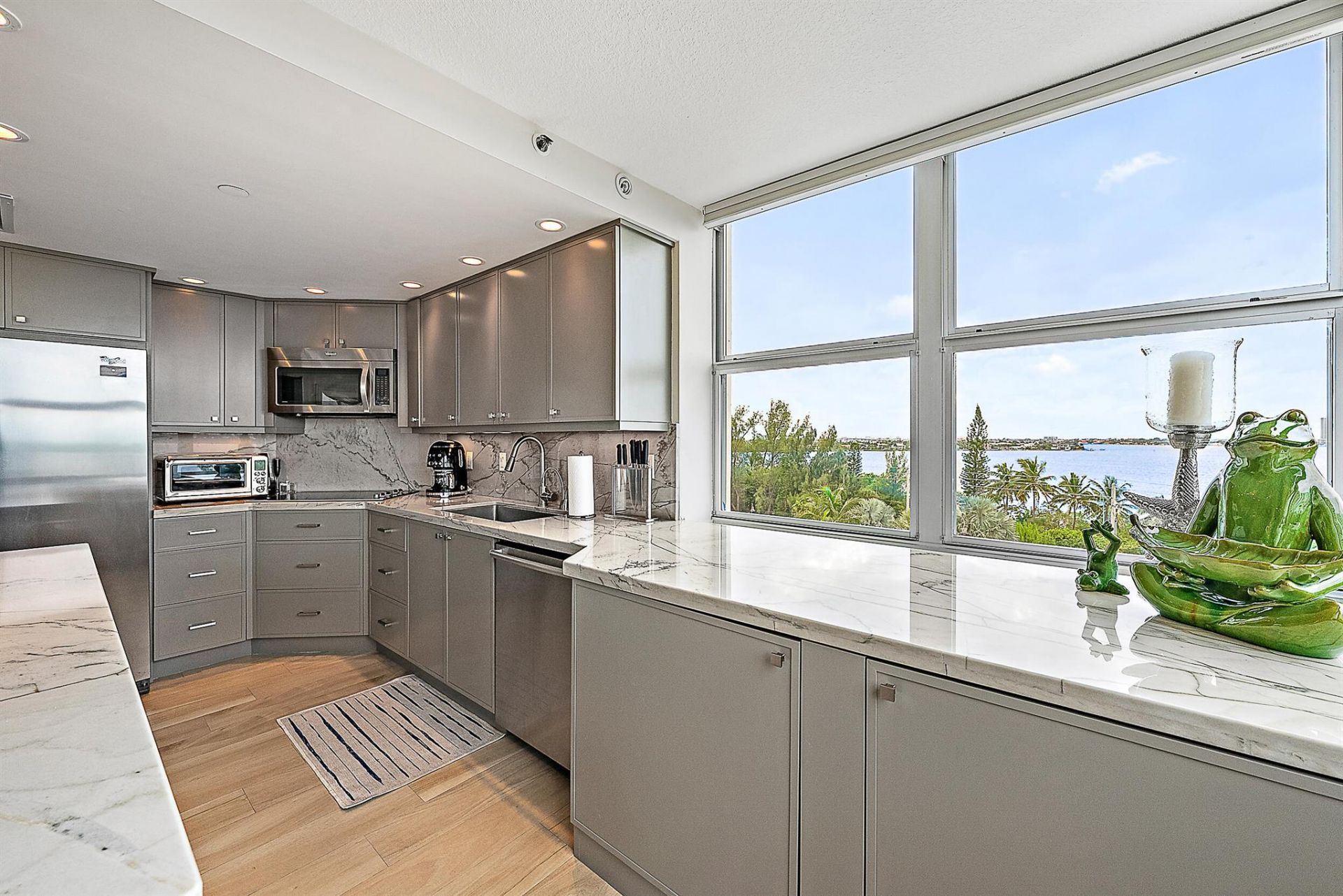 5200 N Ocean Drive, Unit 505, Singer Island, FL 33404 Photo