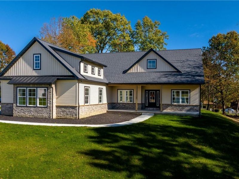 539 E Lakewood Drive, Canal Fulton, OH 44614 Photo 2