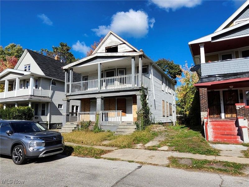 12501 Locke Avenue, Cleveland, OH 44108 Photo 5