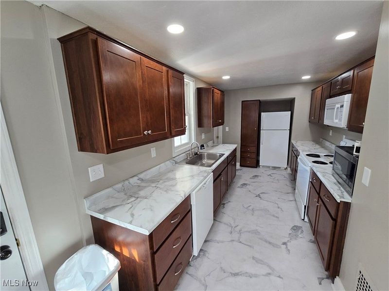 708 N Bever Street, Wooster, OH 44691 Photo 4