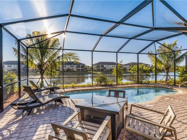 28081 Foxrock CT, BONITA SPRINGS, FL 34135