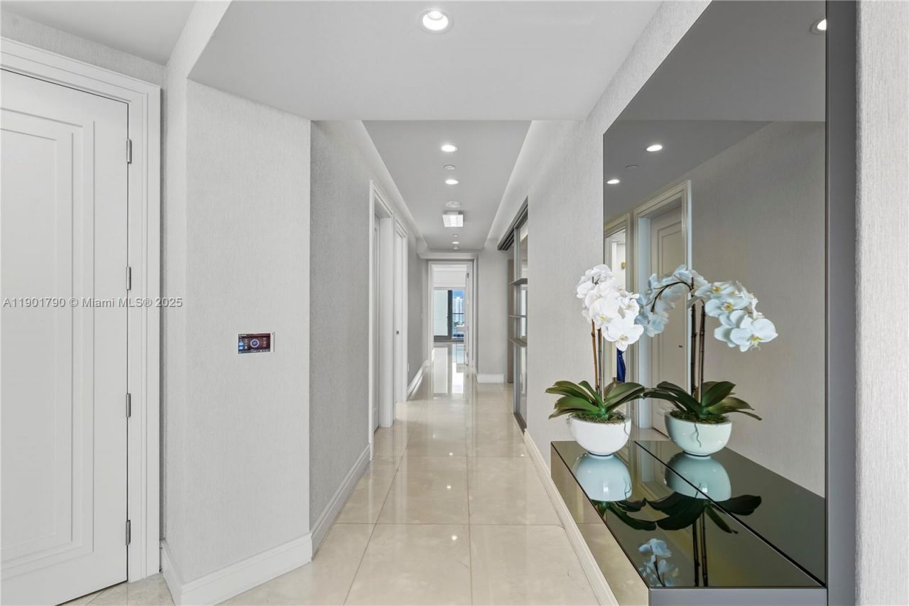17901 Collins Ave, Unit 1803, Sunny Isles Beach, FL 33160 Photo