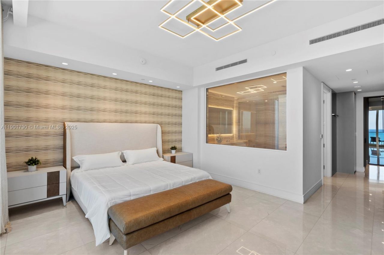 17901 Collins Ave, Unit 1803, Sunny Isles Beach, FL 33160 Photo