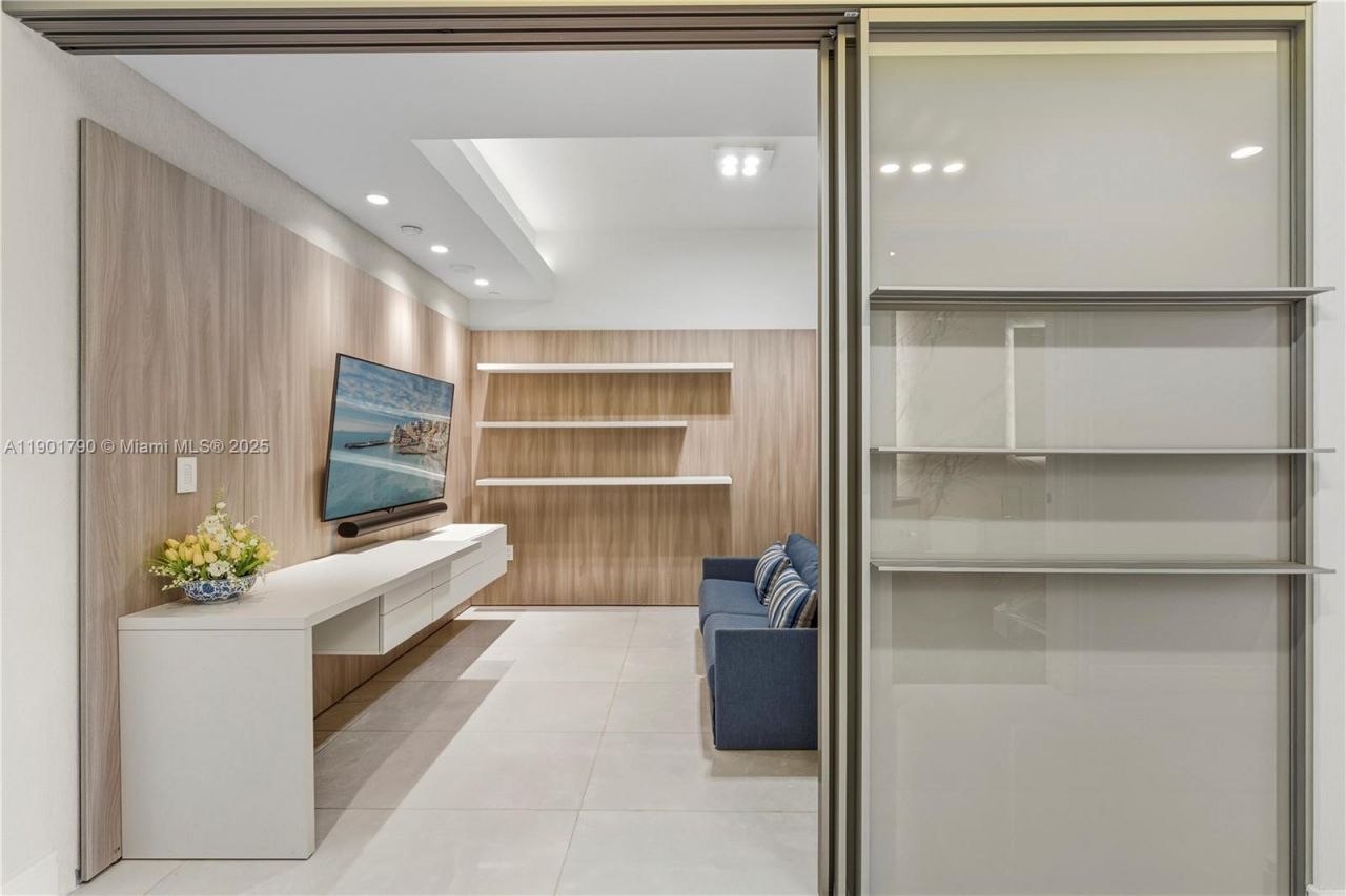 17901 Collins Ave, Unit 1803, Sunny Isles Beach, FL 33160 Photo