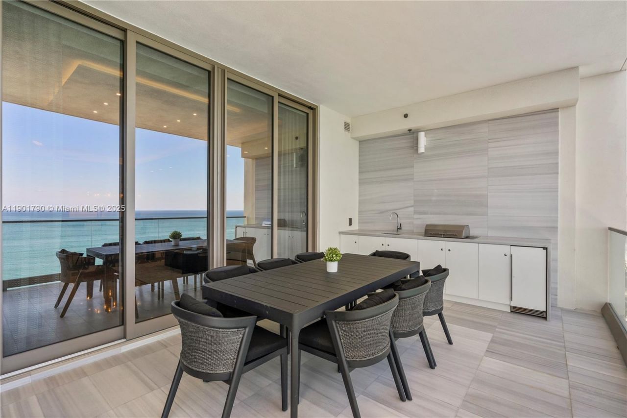 17901 Collins Ave, Unit 1803, Sunny Isles Beach, FL 33160 Photo