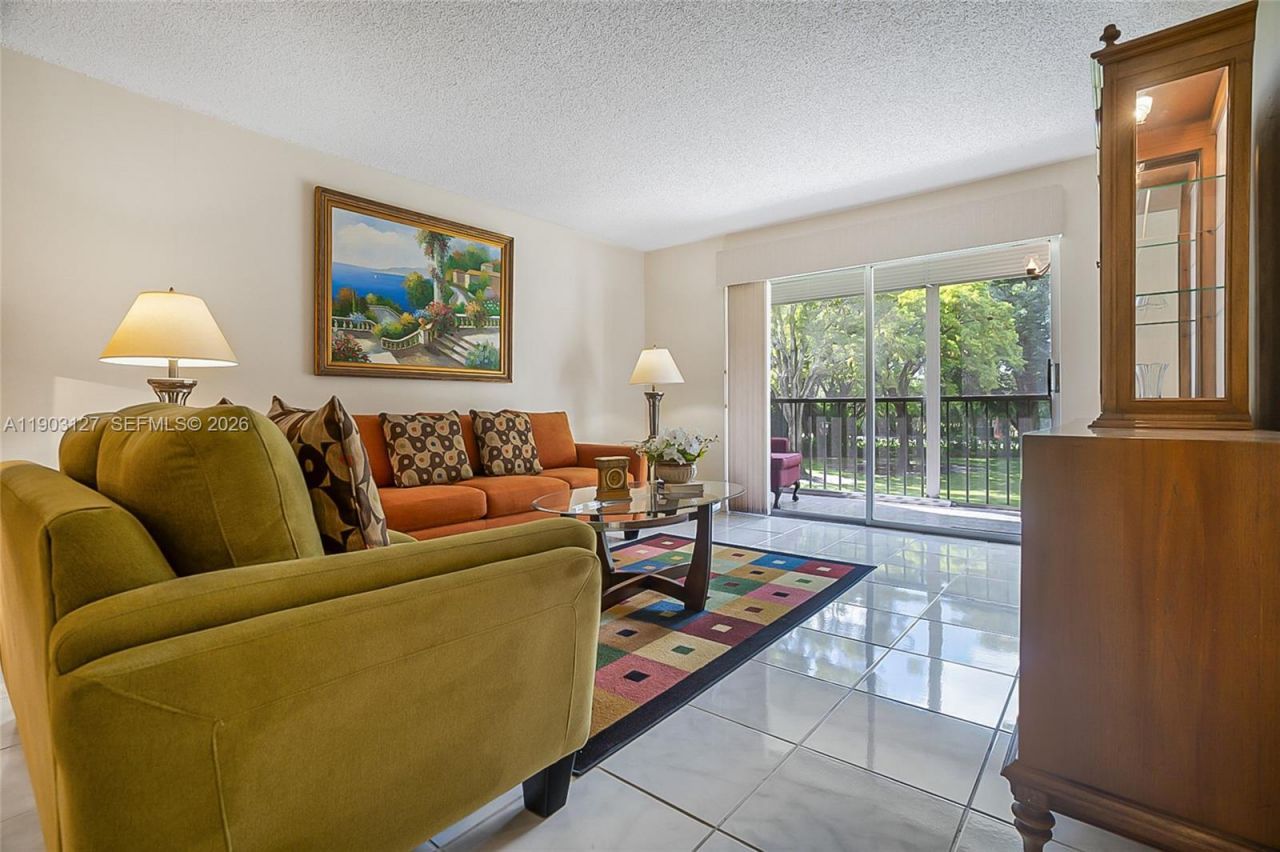 5900 NW 44th St, Unit 202, Lauderhill, FL 33319 Photo