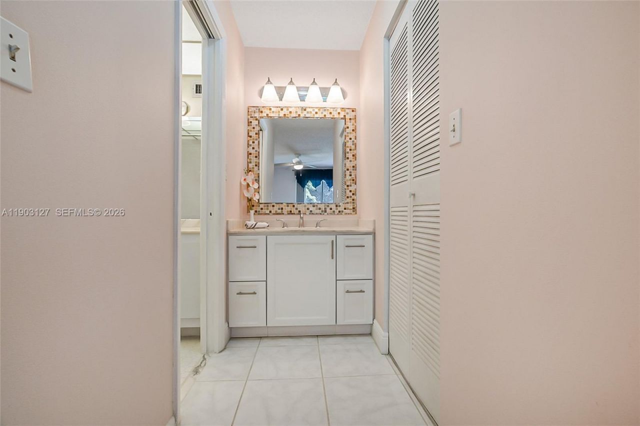 5900 NW 44th St, Unit 202, Lauderhill, FL 33319 Photo