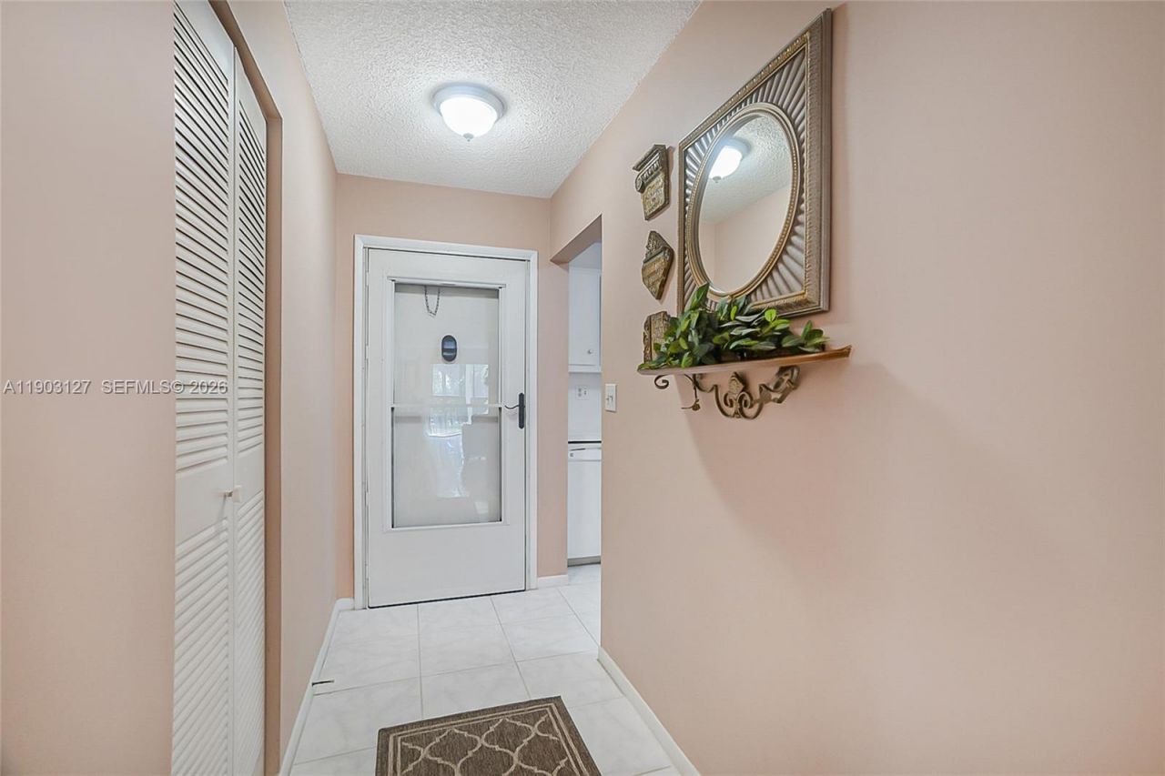 5900 NW 44th St, Unit 202, Lauderhill, FL 33319 Photo