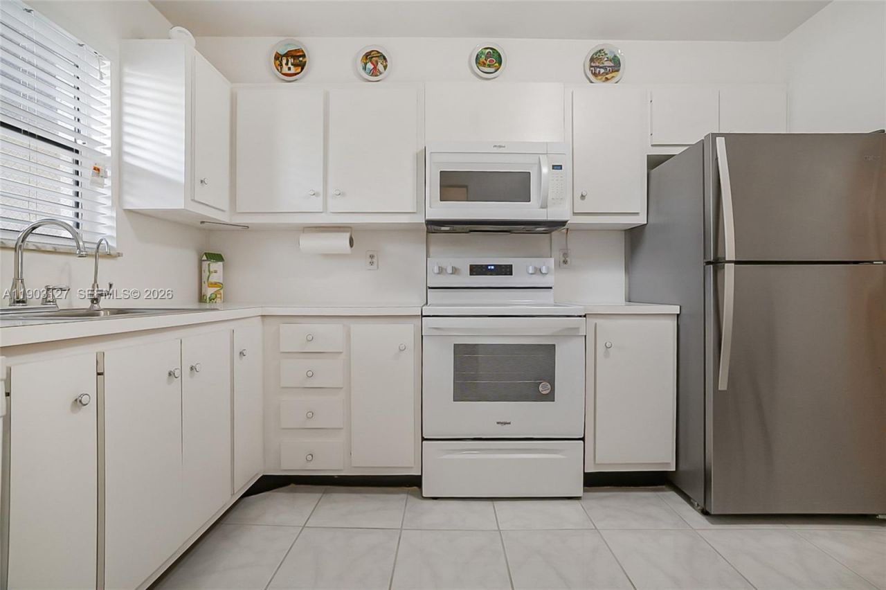 5900 NW 44th St, Unit 202, Lauderhill, FL 33319 Photo