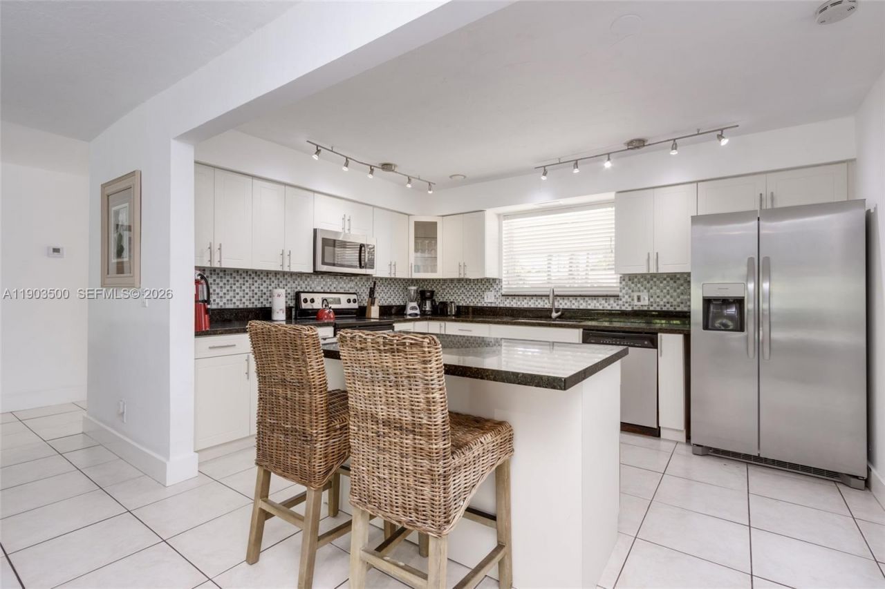 906 N 13th Ave, Hollywood, FL 33019 Photo