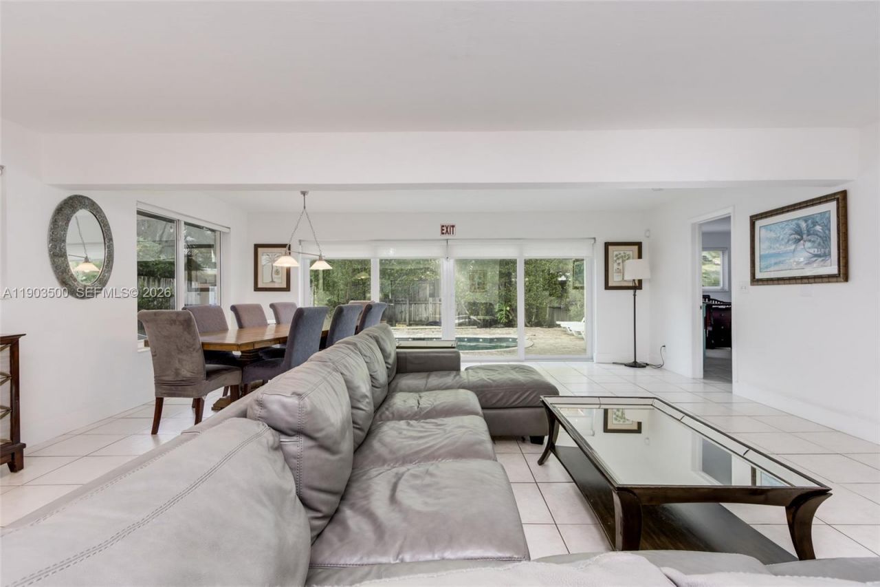 906 N 13th Ave, Hollywood, FL 33019 Photo