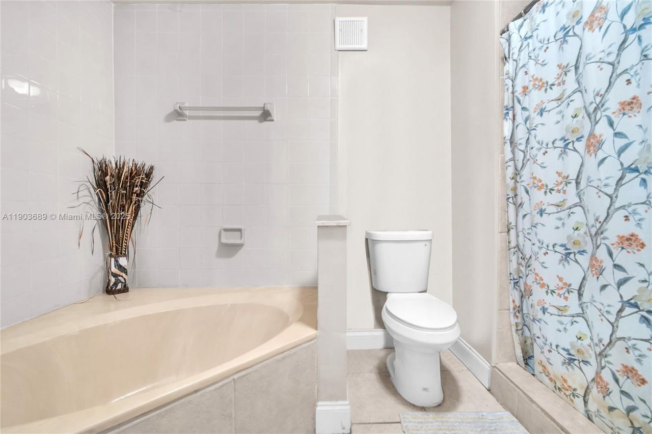 1440 NW 126th Avenue, Sunrise, FL 33323 Photo