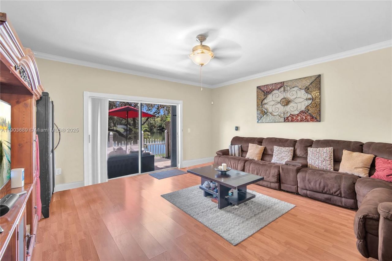 1440 NW 126th Avenue, Sunrise, FL 33323 Photo