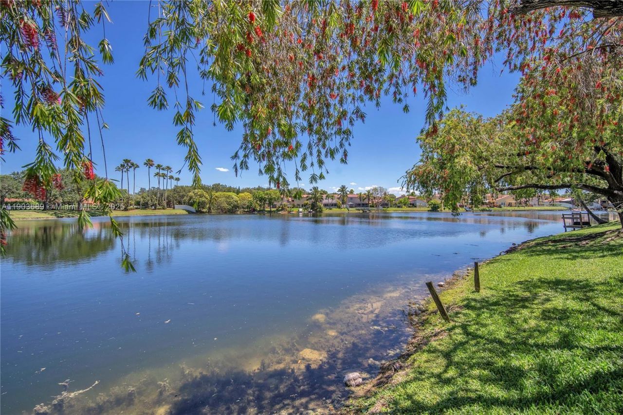 1440 NW 126th Avenue, Sunrise, FL 33323 Photo