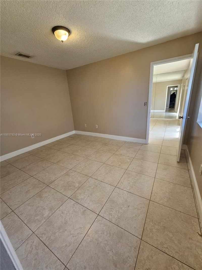 1630 Sandpiper Blvd, Unit 1630, Homestead, FL 33035 Photo