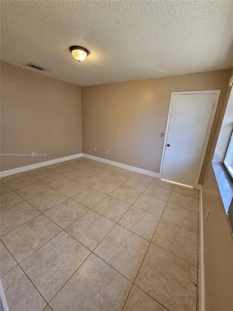 1630 Sandpiper Blvd, Unit 1630, Homestead, FL 33035 Photo