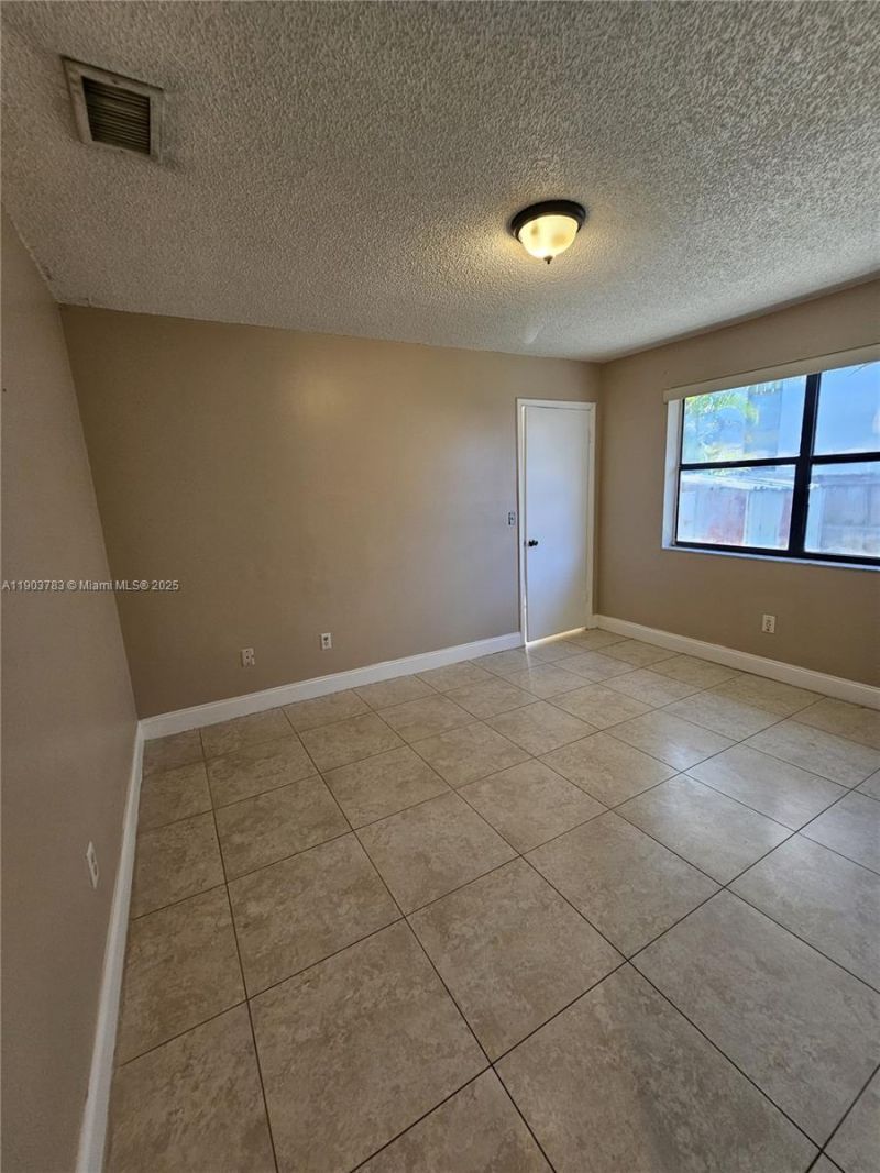 1630 Sandpiper Blvd, Unit 1630, Homestead, FL 33035 Photo