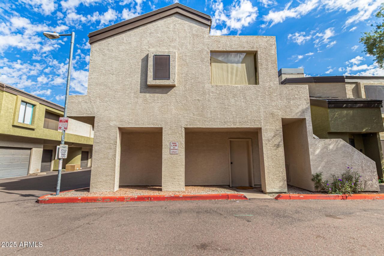 4201 N 20th Street, Unit 216, Phoenix, AZ 85016 Main Photo