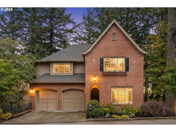 4530 SW COUNCIL CREST DR, Portland, OR 97239