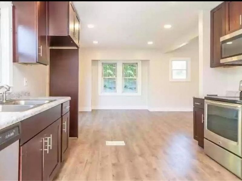 810 Mohawk Avenue, Akron, OH 44305 Photo 5