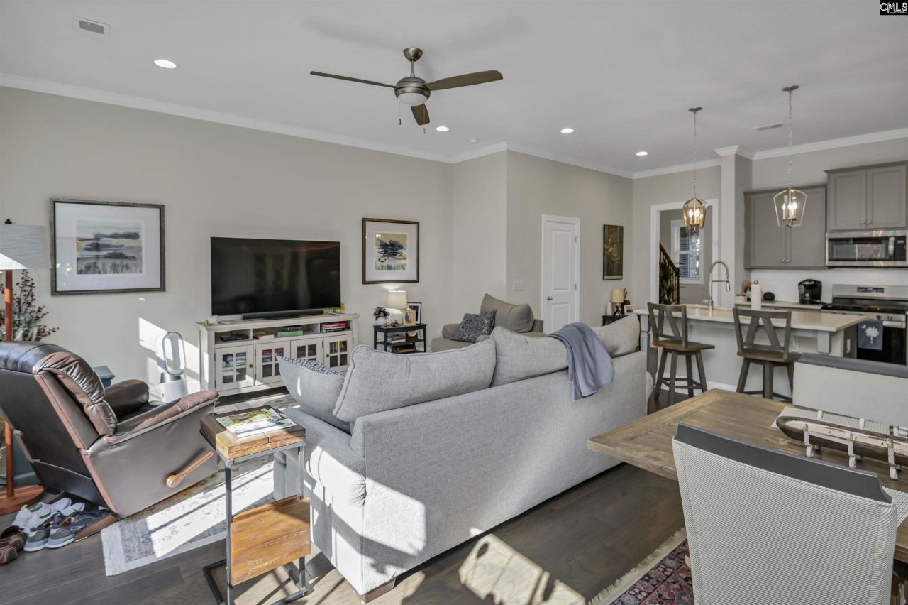 8 Townpark Circle Photo 10