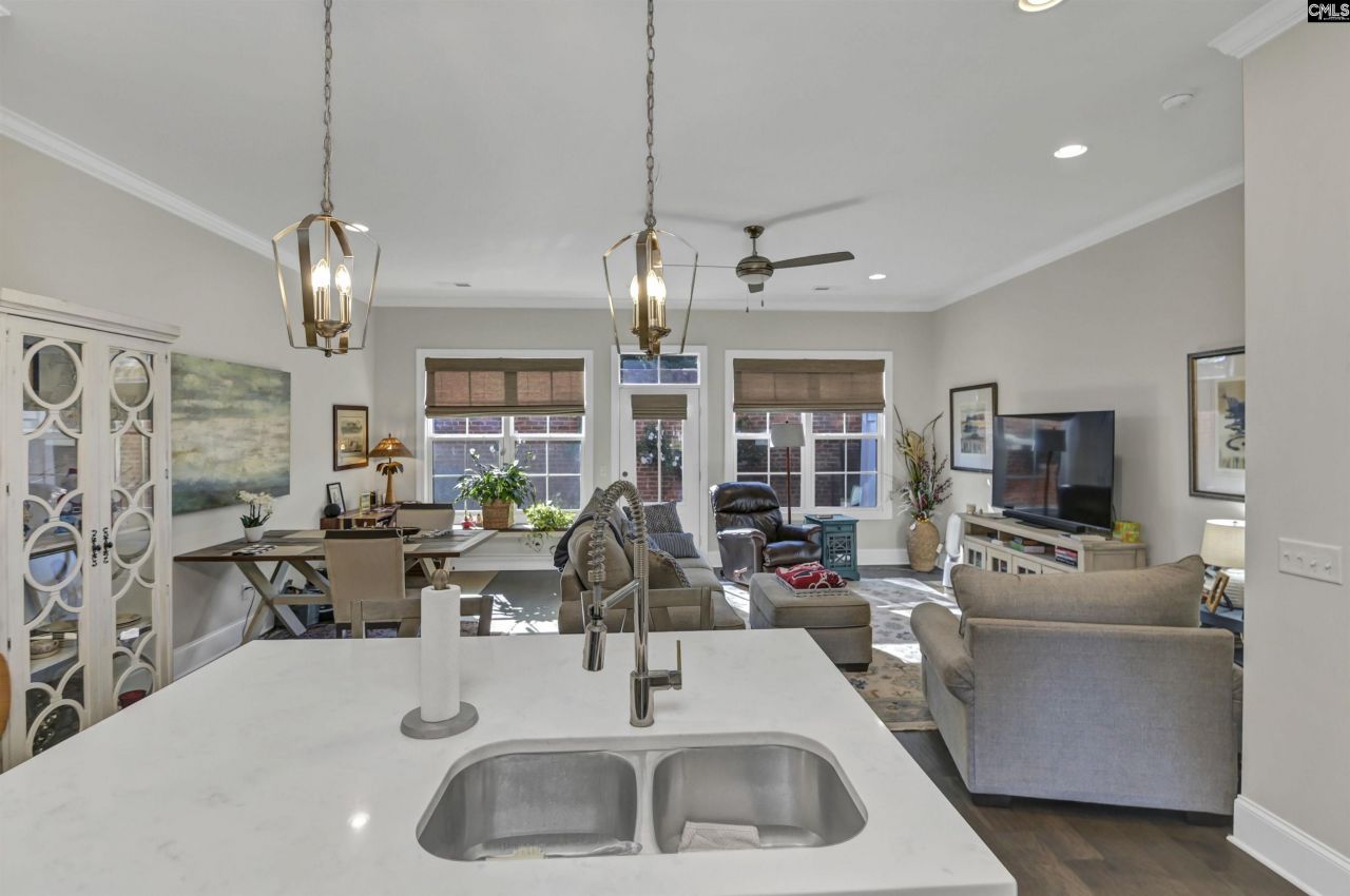 8 Townpark Circle Photo 17