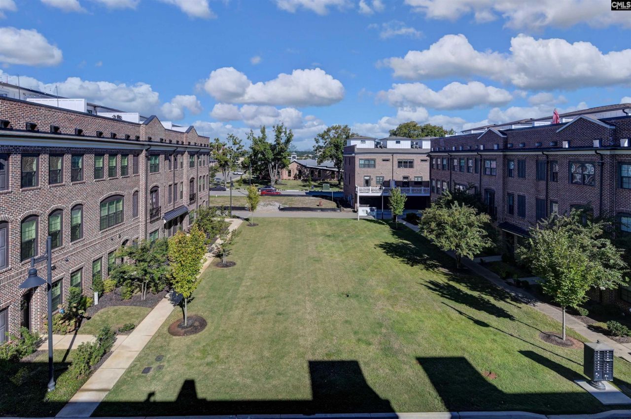 8 Townpark Circle Photo 36