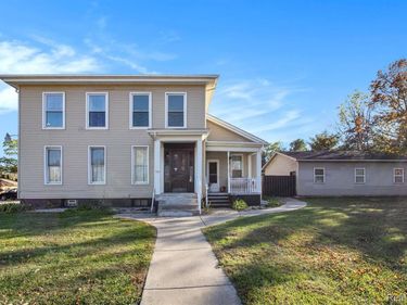 512 E Main Street, Pinckney Vlg, MI 48169