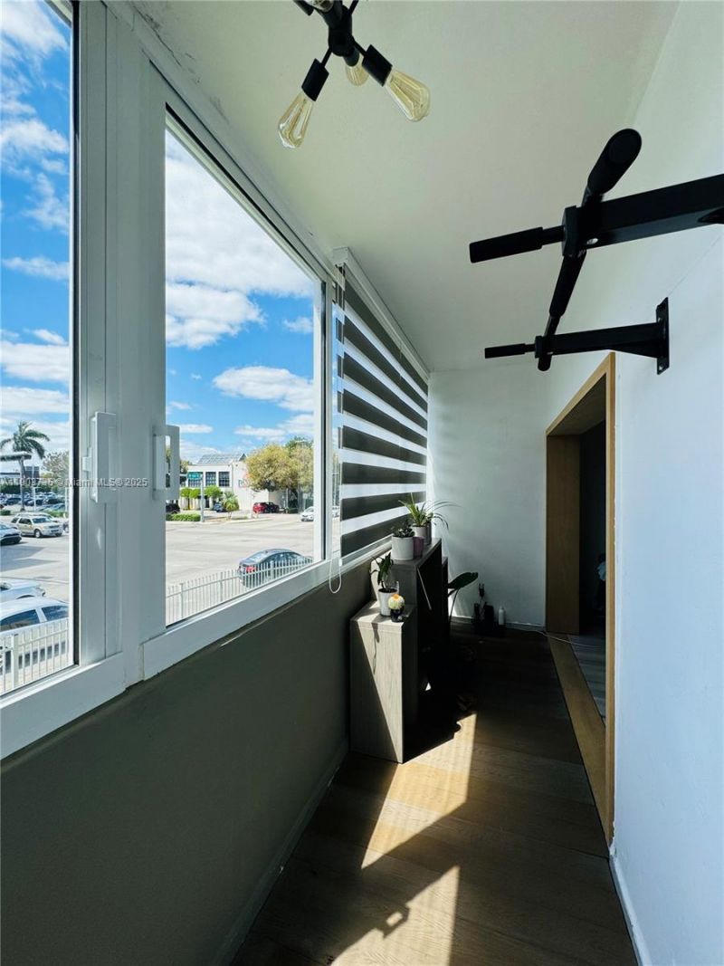 1555 W 44th Pl, Unit 214D, Hialeah, FL 33012 Photo