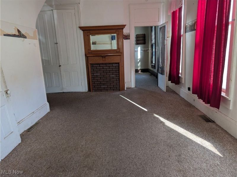 190 W Main Street, Quaker City, OH 43773 Photo 9