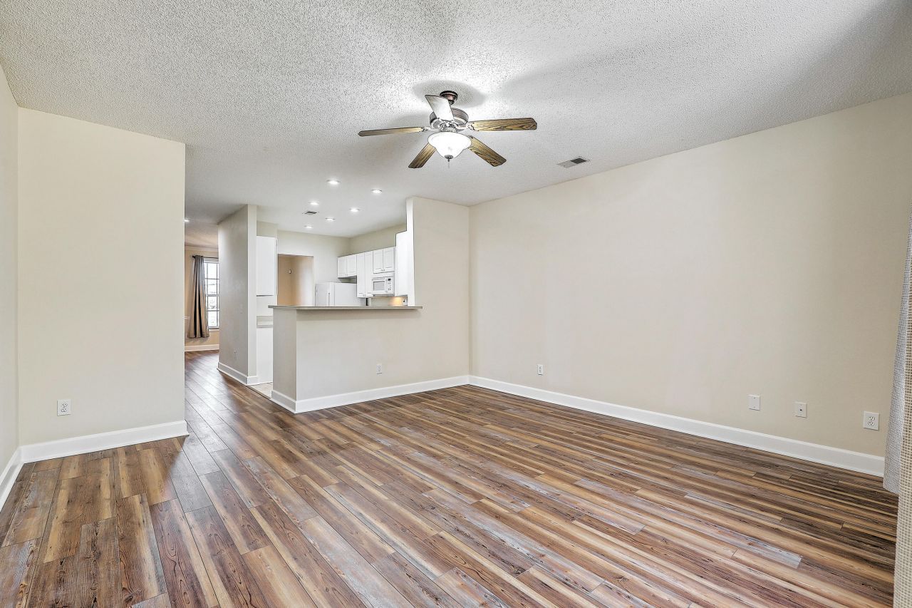 2984 Sugarberry Lane Photo 12