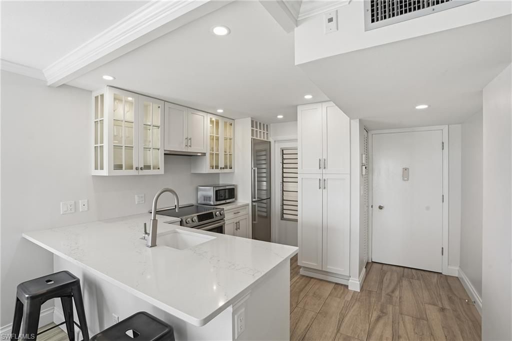 1300 Gulf Shore Blvd N, Unit 603, Naples, FL 34102 Photo