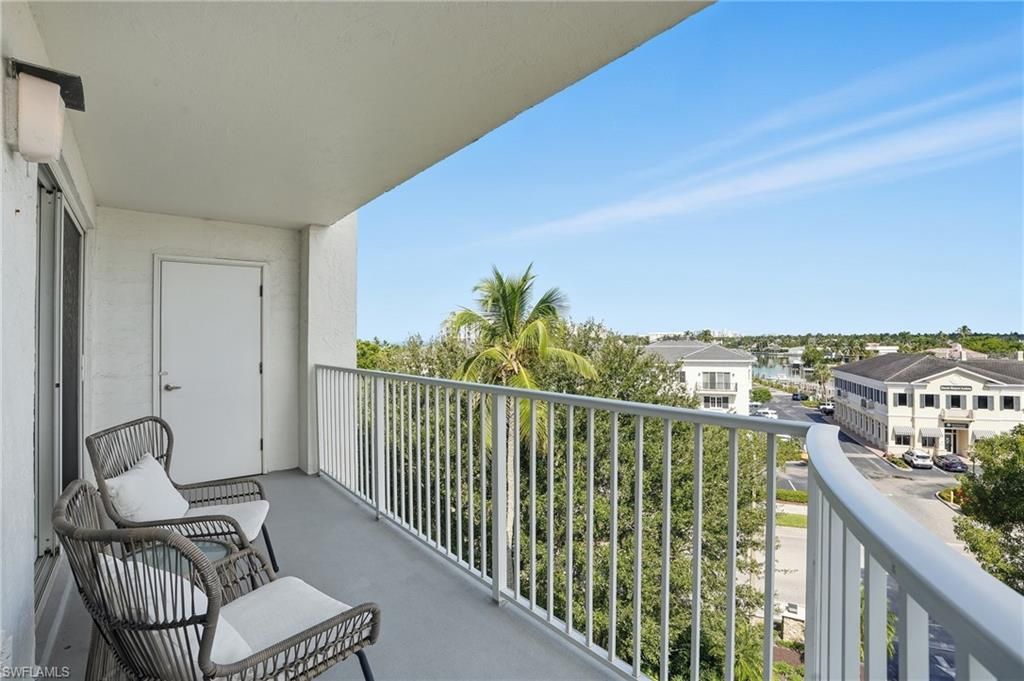 1300 Gulf Shore Blvd N, Unit 603, Naples, FL 34102 Photo