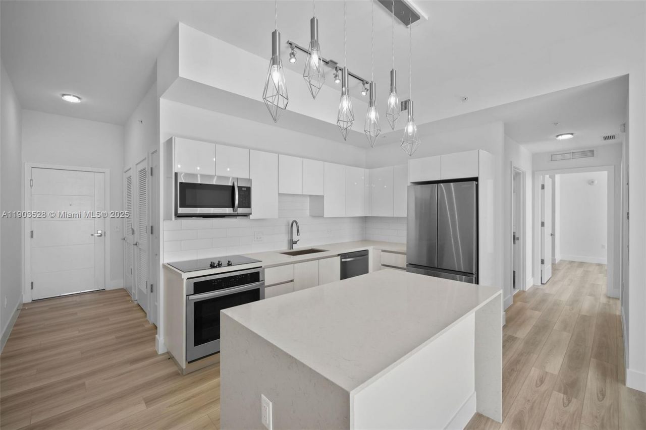101 Diplomat Pkwy, Unit 2306, Hallandale Beach, FL 33009 Photo