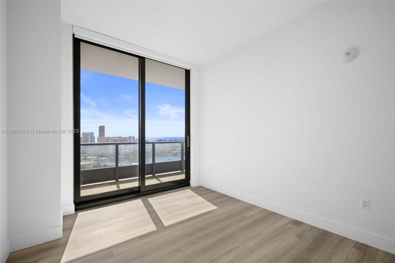 101 Diplomat Pkwy, Unit 2306, Hallandale Beach, FL 33009 Photo