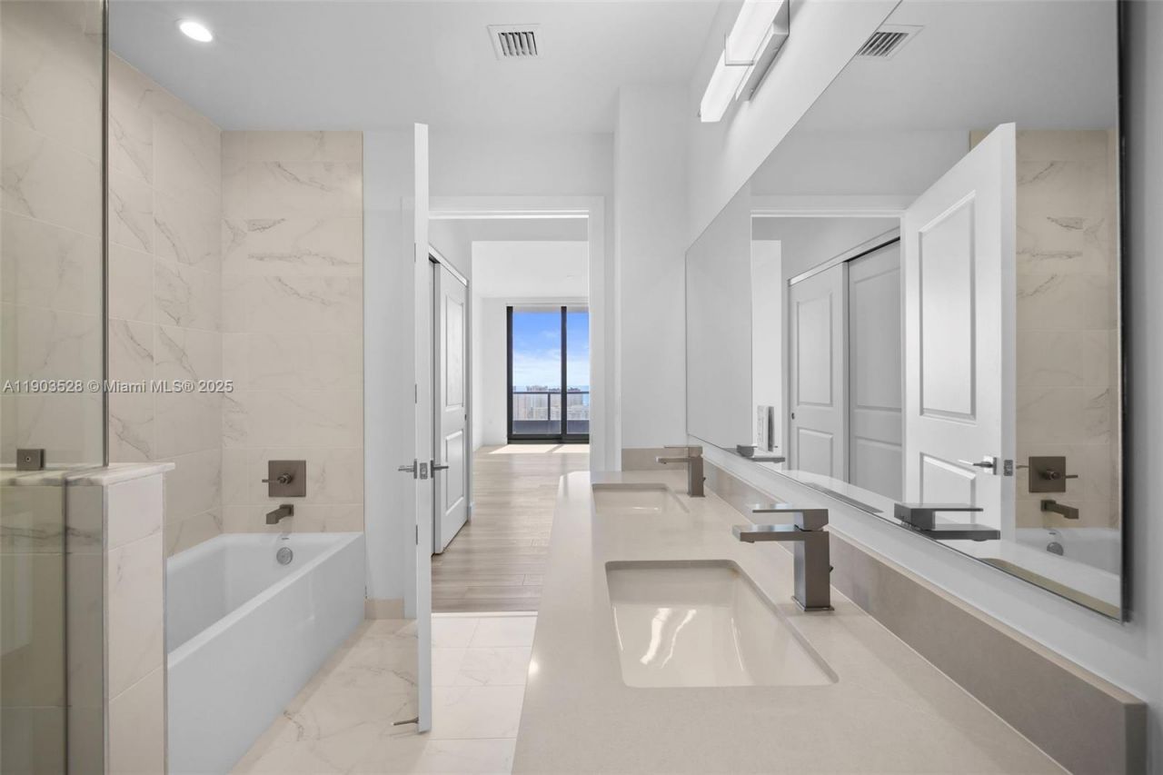 101 Diplomat Pkwy, Unit 2306, Hallandale Beach, FL 33009 Photo