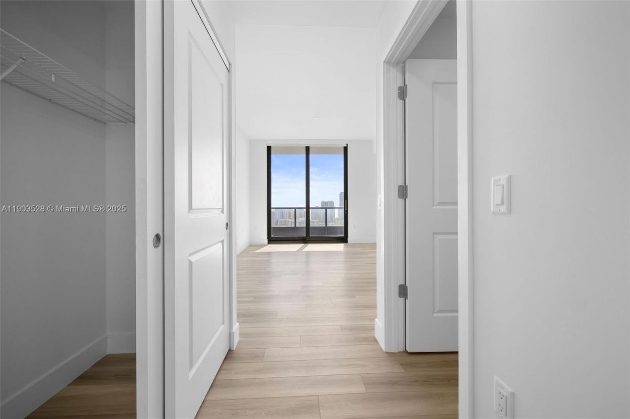 101 Diplomat Pkwy, Unit 2306, Hallandale Beach, FL 33009 Photo