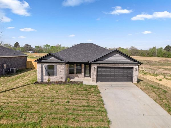 202 S Apple Street, Beebe, AR 72012