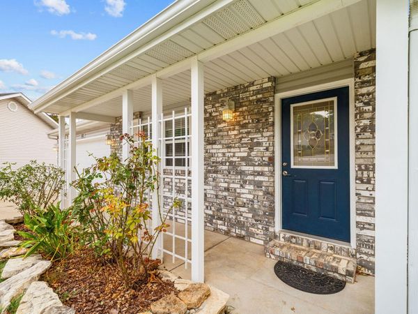 180 Ashford Drive, Hollister, MO 65672