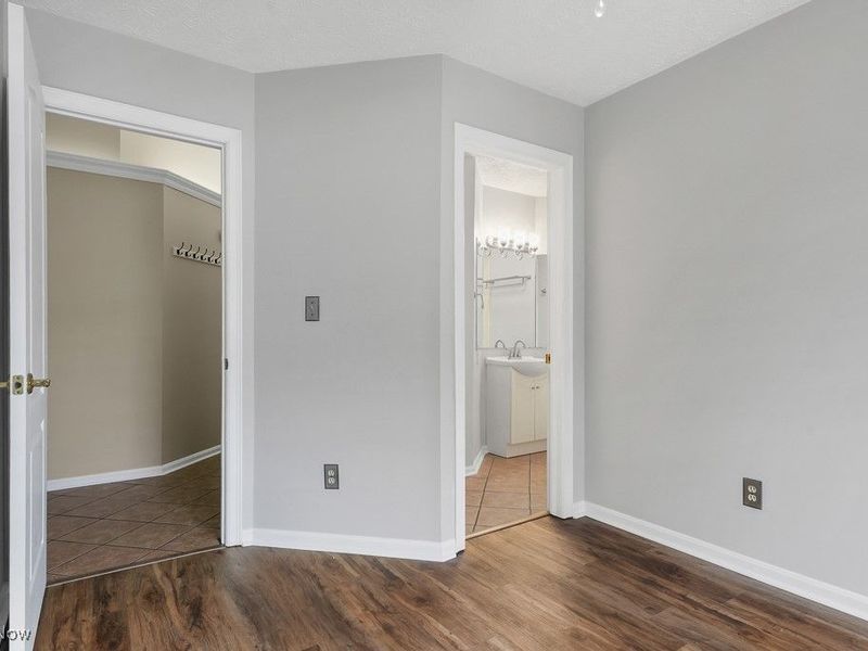 339 Village Pointe Drive, Unit 4, Akron, OH 44313 Photo 24