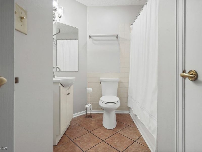 339 Village Pointe Drive, Unit 4, Akron, OH 44313 Photo 25