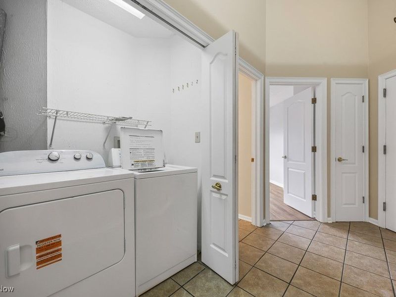 339 Village Pointe Drive, Unit 4, Akron, OH 44313 Photo 37