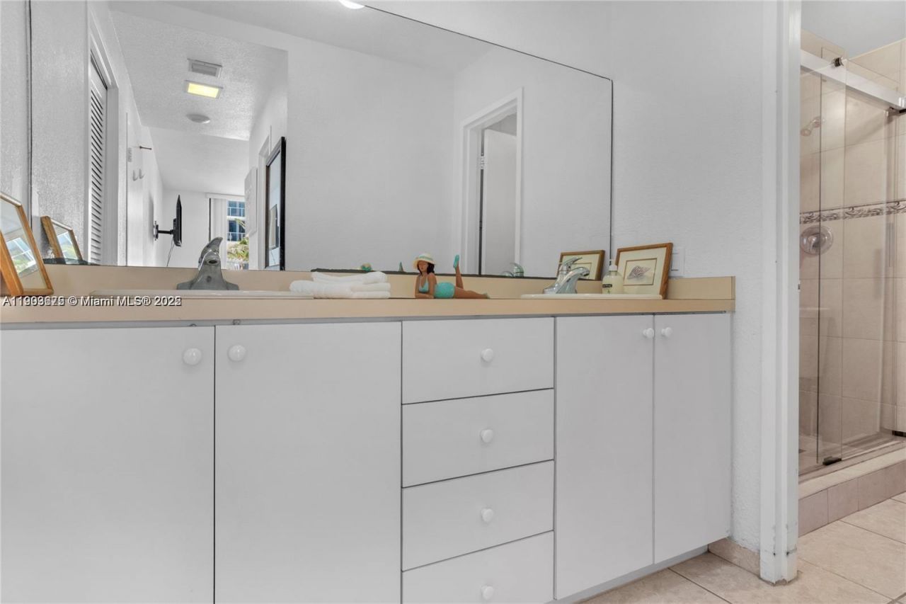 3505 S Ocean Dr, Unit 208, Hollywood, FL 33019 Photo