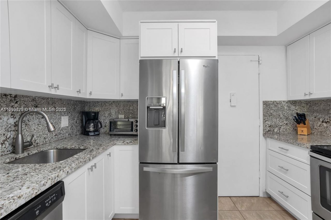 3505 S Ocean Dr, Unit 208, Hollywood, FL 33019 Photo