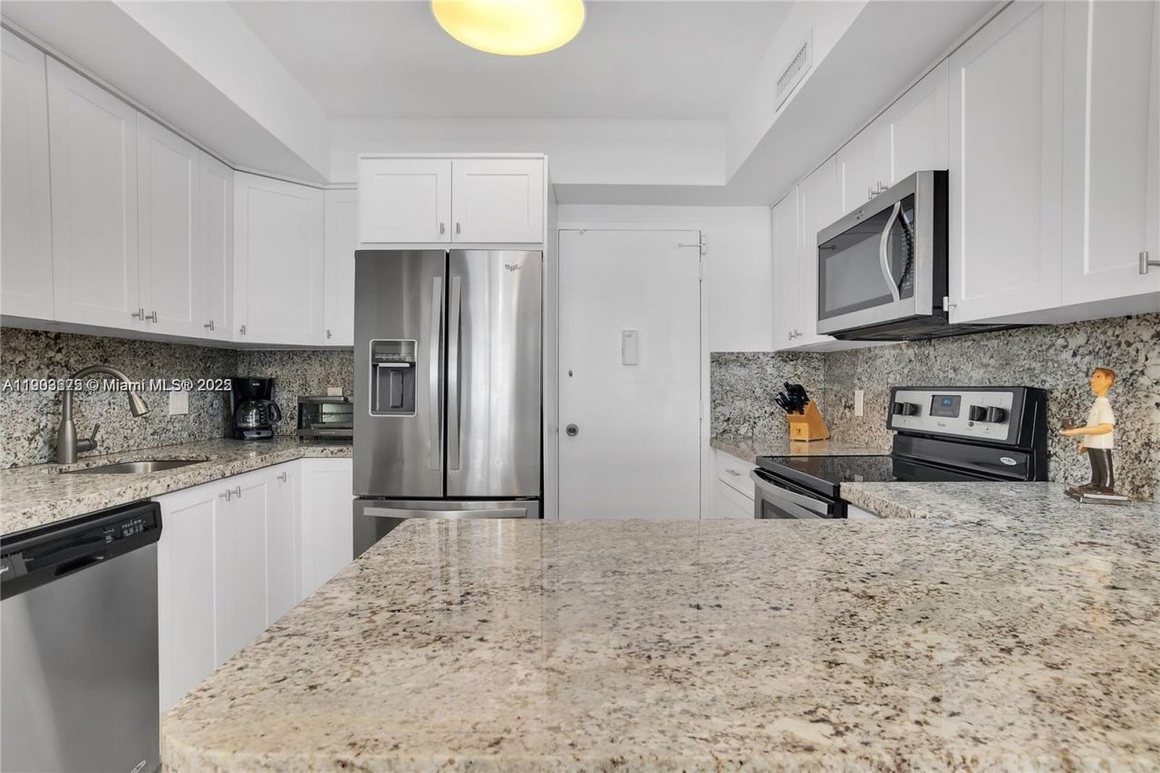 3505 S Ocean Dr, Unit 208, Hollywood, FL 33019 Photo